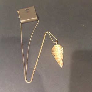 Studio S leaf pendent necklace 18” long